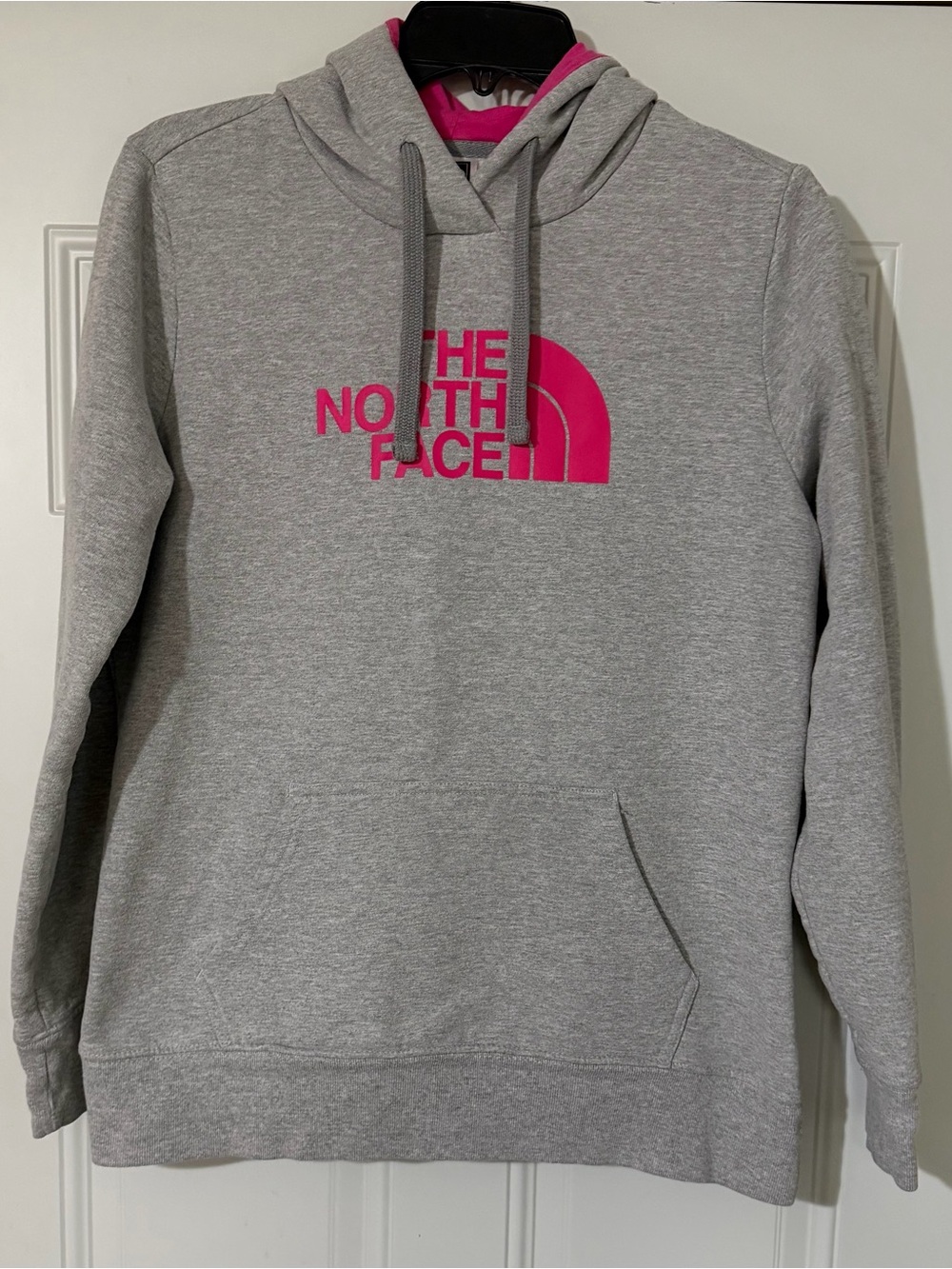 The North Face Hoodie Womens Large Gray Pink Logo Fleece Kangaroo Pocket Warm